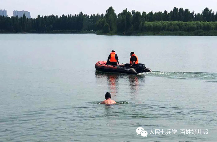 潛水員公共安全潛水訓(xùn)練